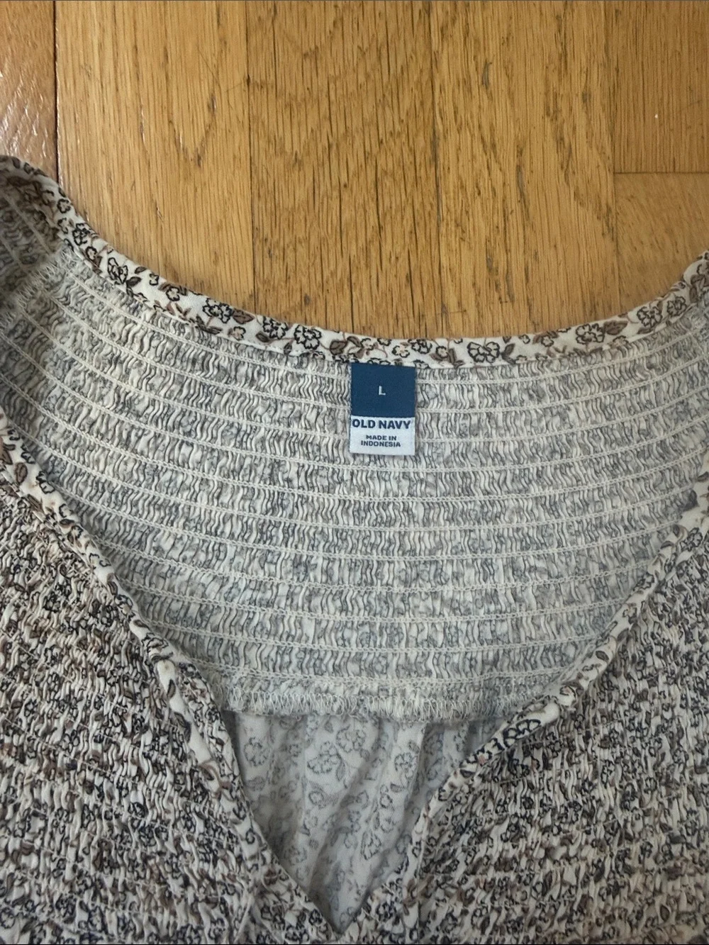 ☀️3/$15 Old Navy Puff-Sleeve Tie-Front Swing Top Large